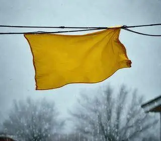 bandeira amarela