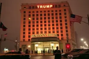 Hotel de onde Trump saiu após tiros
