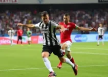 Vasco empata em 2 a 2 com Flamengo