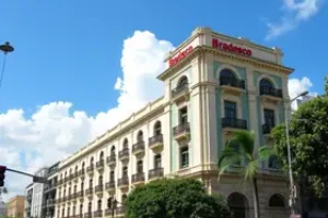 Casas Bahia deve R$ 5 bi ao Bradesco