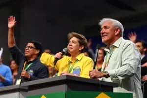 Flávio e Zema seguem sem vices